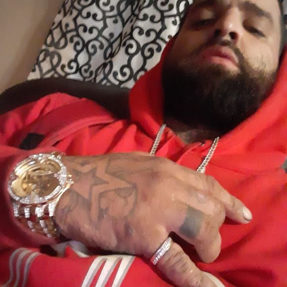 Meet your Posher, Osvaldo - Picture 1 of 1